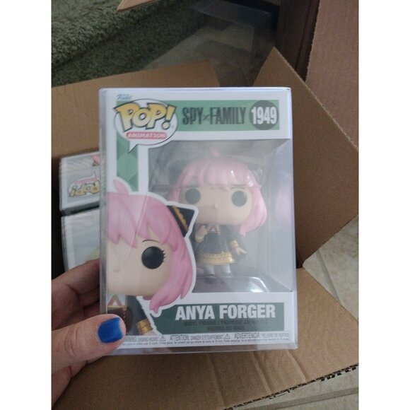 Funko SPY X FAMILY YOR ANYA LOID Pop! Vinyl Figure Bundle Set of 3 + PROTECTORS - Picture 6 of 11